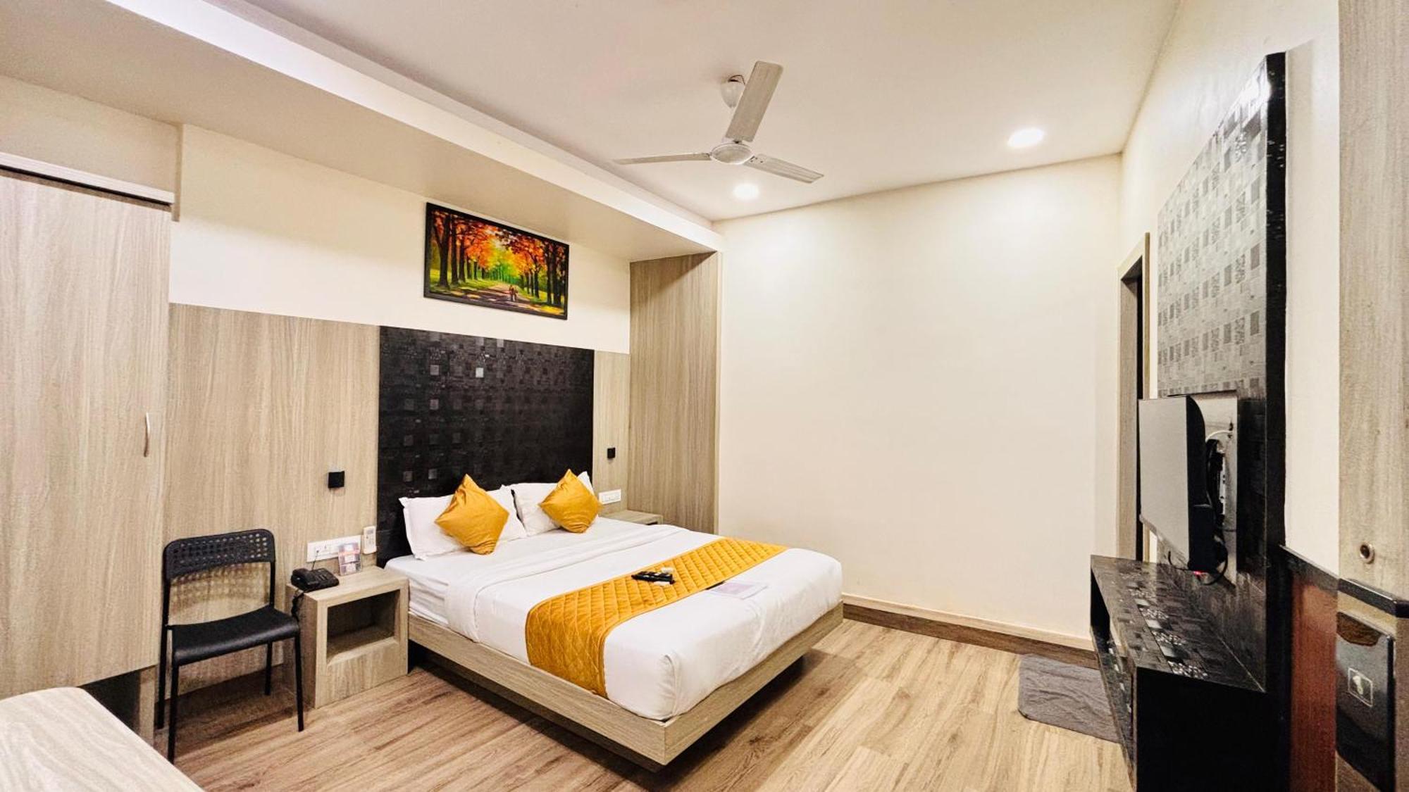 Hotel Arts International Bombay Exterior foto